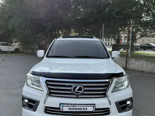 Lexus LX 570