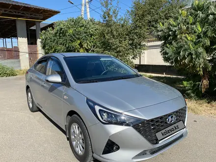 Hyundai Accent 2021 года за 7 200 000 тг. в Шымкент – фото 2