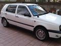 Volkswagen Golf 1993 годаүшін2 100 000 тг. в Алматы