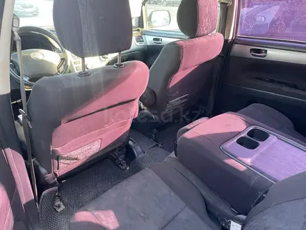 Toyota Avensis Verso 2004 года за 2 887 300 тг. в Алматы – фото 10
