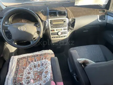Toyota Avensis Verso 2004 года за 2 887 300 тг. в Алматы – фото 11