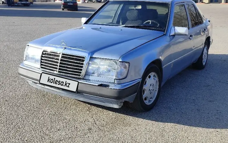 Mercedes-Benz E 230 1990 года за 900 000 тг. в Алматы
