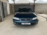 Toyota Camry 1998 годаfor3 500 000 тг. в Абай (Келесский р-н)