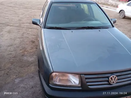 Volkswagen Vento 1996 года за 1 600 000 тг. в Мойынкум – фото 2