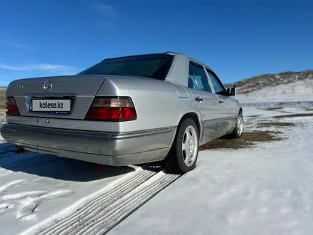 Mercedes-Benz E 280 1993 года за 4 000 000 тг. в Шымкент – фото 15