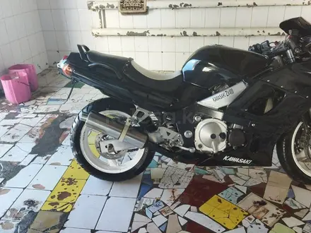 Kawasaki  ZZR 400 1996 года за 750 000 тг. в Аулиеколь – фото 5