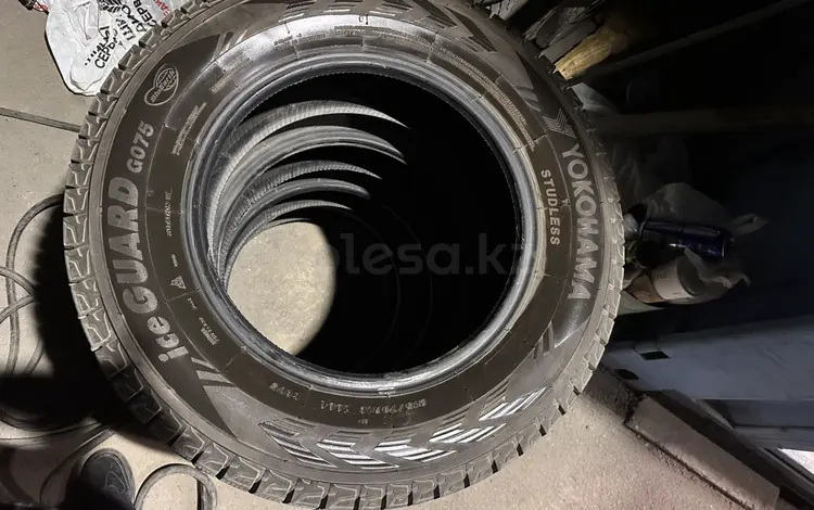Yokohama Ice Guard SUV G075 215/70 R16 — комплект 4 шт., 1 сезон за 130 000 тг. в Алматы