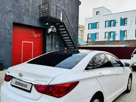 Hyundai Sonata 2012 года за 5 800 000 тг. в Актобе – фото 4