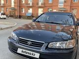 Toyota Camry 2000 годаүшін2 800 000 тг. в Кызылорда – фото 2
