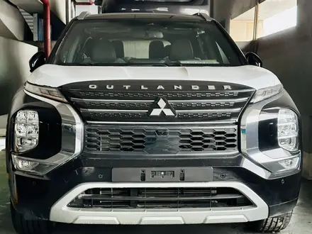 Mitsubishi Outlander 2023 года за 18 600 000 тг. в Алматы – фото 11