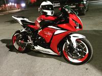 Honda  CBR 1000 RR/RA Fireblade 2016 годаүшін5 400 000 тг. в Караганда