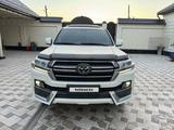 Toyota Land Cruiser 2020 годаүшін45 500 000 тг. в Алматы