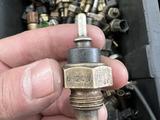 Привозной оригинал датчик температуры MERCEDES BENZ за 2 000 тг. в Алматы