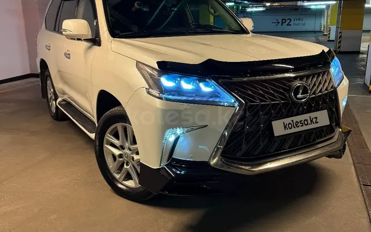 Lexus LX 570 2011 годаfor26 000 000 тг. в Алматы