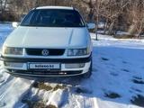 Volkswagen Passat 1994 годаfor1 700 000 тг. в Шымкент – фото 2