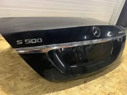 Крышка багажника Mercedes-Benz S-Class w222 за 12 345 тг. в Алматы