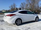Hyundai Avante 2014 года за 6 000 000 тг. в Уральск – фото 2