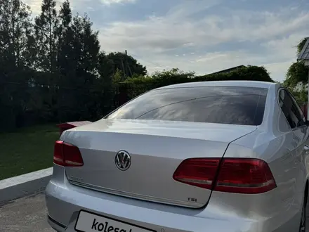 Volkswagen Passat 2013 года за 7 000 000 тг. в Алматы – фото 2