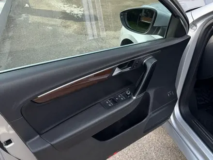 Volkswagen Passat 2013 года за 7 000 000 тг. в Алматы – фото 11