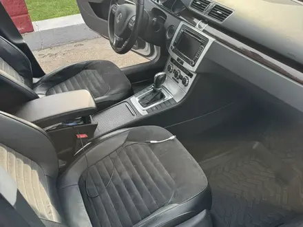 Volkswagen Passat 2013 года за 7 000 000 тг. в Алматы – фото 18