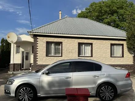 Volkswagen Passat 2013 года за 7 000 000 тг. в Алматы – фото 7