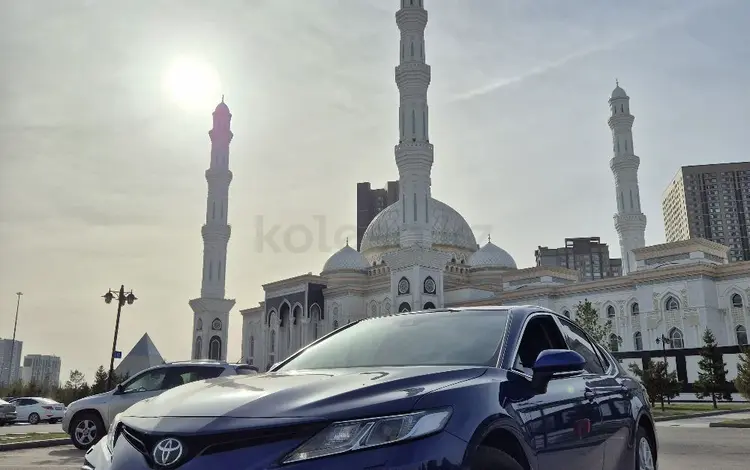 Toyota Camry 2023 годаfor17 200 000 тг. в Астана