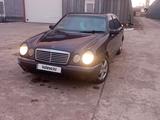 Mercedes-Benz E 230 1996 года за 2 000 000 тг. в Астана – фото 2