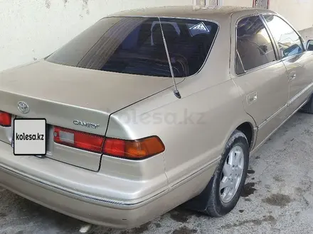 Toyota Camry 1997 года за 2 860 126 тг. в Сарыкемер – фото 3