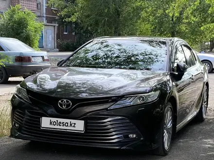 Toyota Camry 2018 года за 15 500 000 тг. в Астана – фото 16