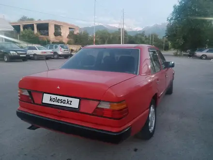 Mercedes-Benz E 230 1989 года за 550 000 тг. в Алматы