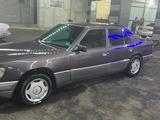 Mercedes-Benz E 200 1991 годаfor1 480 000 тг. в Тараз – фото 5