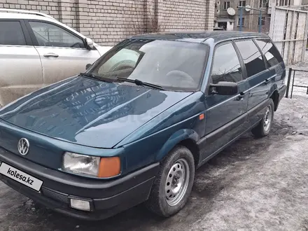 Volkswagen Passat 1992 года за 900 000 тг. в Семей – фото 2