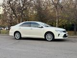 Toyota Camry 2014 года за 10 000 000 тг. в Алматы – фото 2