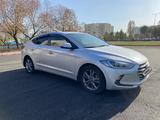 Hyundai Elantra 2018 года за 7 600 000 тг. в Астана