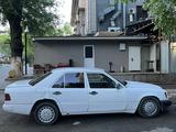 Mercedes-Benz E 200 1990 годаүшін1 150 000 тг. в Алматы – фото 2