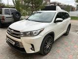 Toyota Highlander 2019 года за 21 500 000 тг. в Астана – фото 2