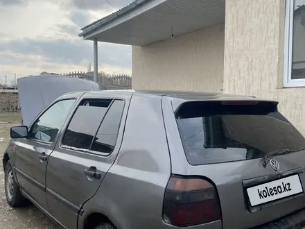 Volkswagen Golf 1994 года за 800 000 тг. в Тараз