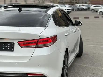 Kia K5 2015 года за 8 950 000 тг. в Алматы – фото 11