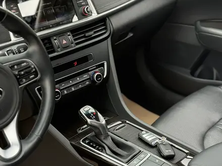 Kia K5 2015 года за 8 950 000 тг. в Алматы – фото 21