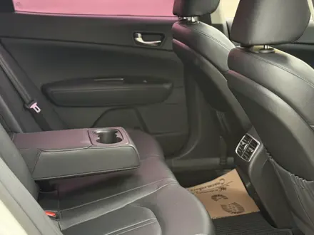 Kia K5 2015 года за 8 950 000 тг. в Алматы – фото 29