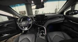 Toyota Camry 2021 года за 19 500 000 тг. в Шымкент – фото 3