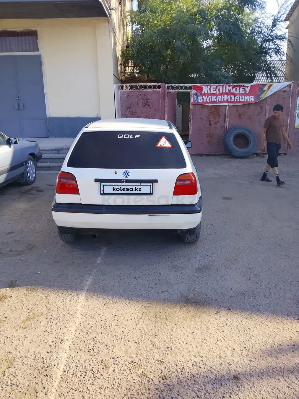 Volkswagen Golf, 1993