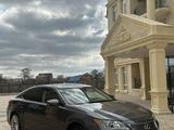 Lexus ES 300h 2013 года за 7 900 000 тг. в Атырау – фото 2