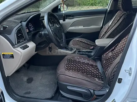 Hyundai Elantra 2017 года за 6 400 000 тг. в Астана – фото 12