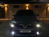 Toyota Camry 2015 годаүшін8 800 000 тг. в Жетысай – фото 2