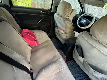 Volkswagen Passat 2002 года за 2 399 000 тг. в Петропавловск – фото 5