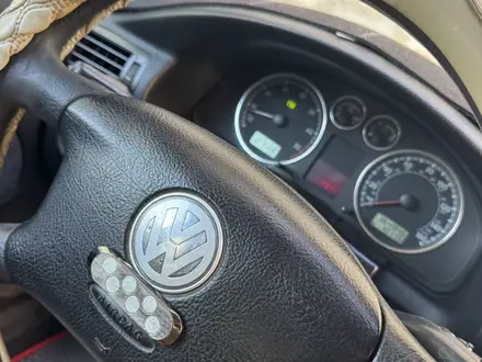 Volkswagen Passat 2002 года за 2 399 000 тг. в Петропавловск – фото 6