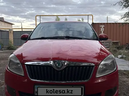 Skoda Fabia 2011 года за 2 800 000 тг. в Астана – фото 2