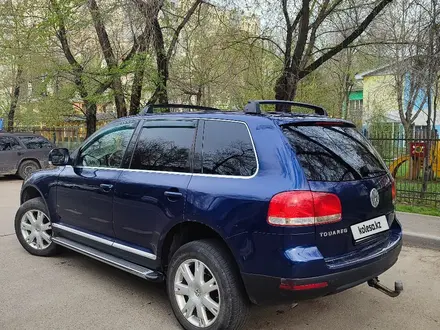 Volkswagen Touareg 2004 года за 3 900 000 тг. в Алматы – фото 12