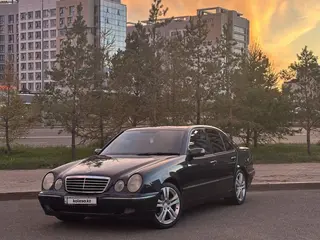 Mercedes-Benz E 320